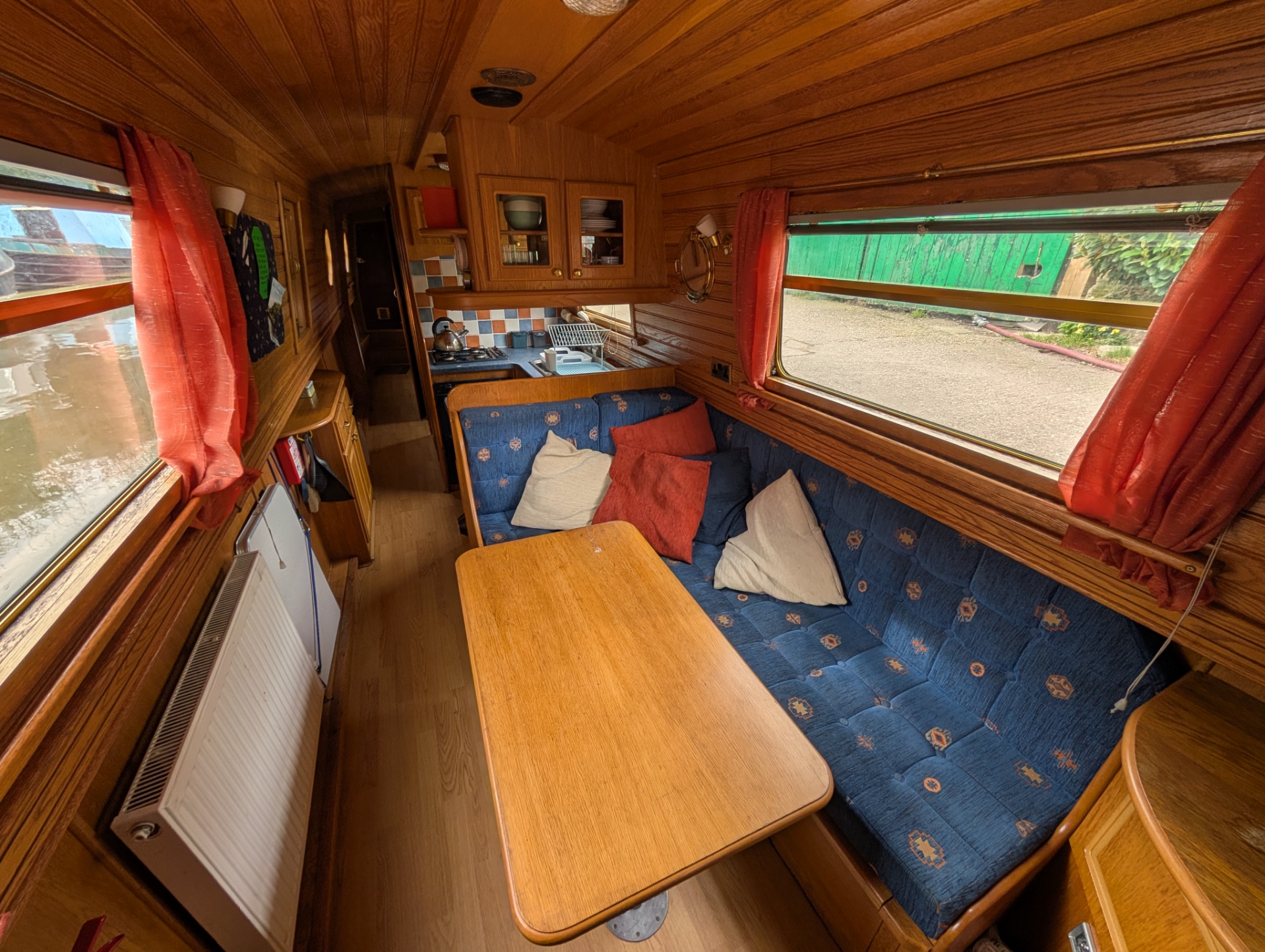 NB Naomhog - 45' Cruiser Stern Narrowboat For Sale 5